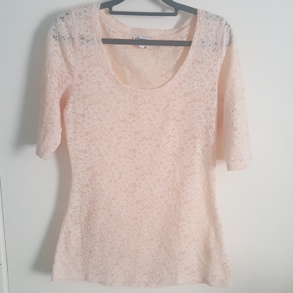 EXPRESS quarter sleeved lacey top